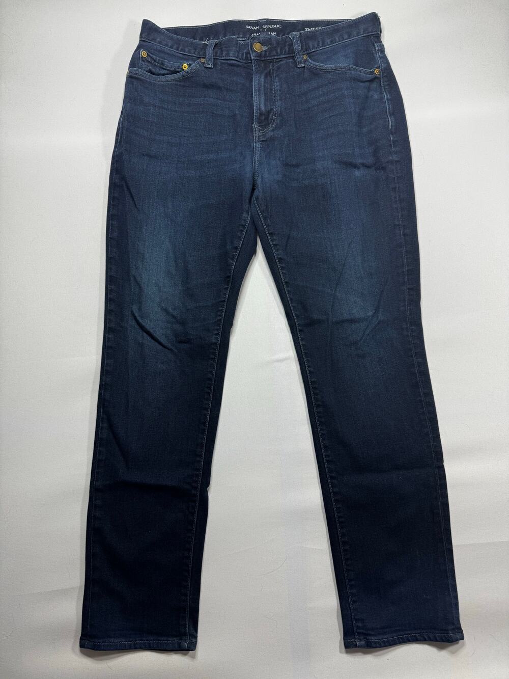 Banana Republic Men's Athletic Fit Blue Travel Jean - Size 33x32 (33x29.5)*